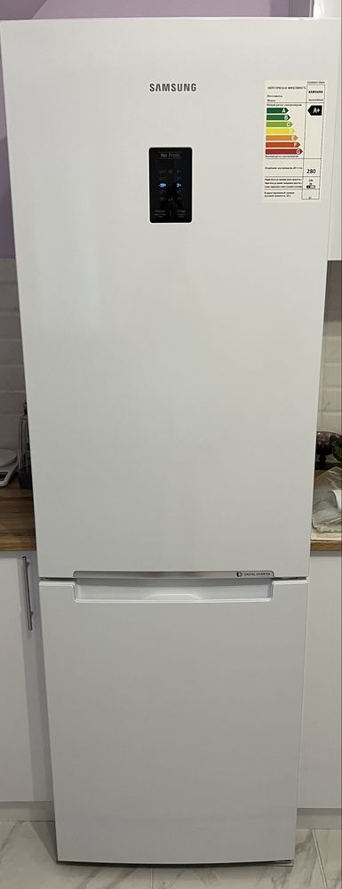 Холодиьник Samsung RB33A32N0WW/WT белый