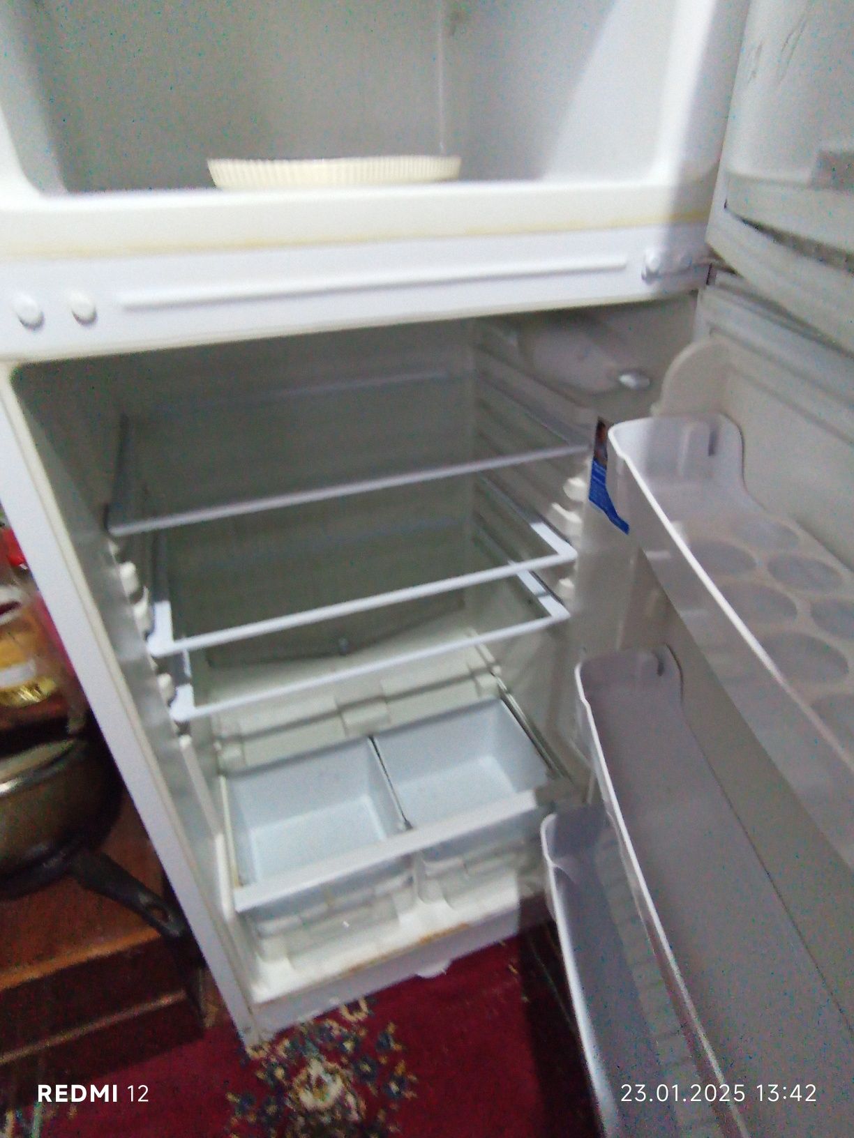 Продам холодильник