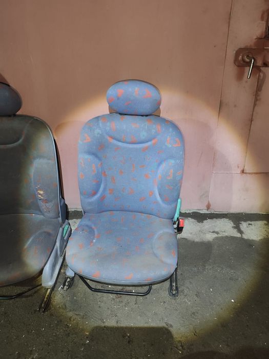 Сиденья раскиданные на Ниву комплект