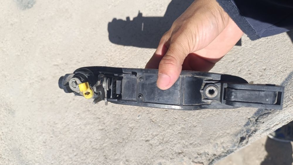 Дверная ручка Тойота превиа