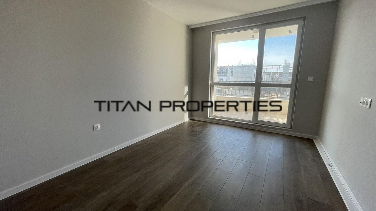 Продава се Двустаен апартамент в Бургас, Сарафово - 67 кв.м за 2045 €/кв.м - Снимка #3