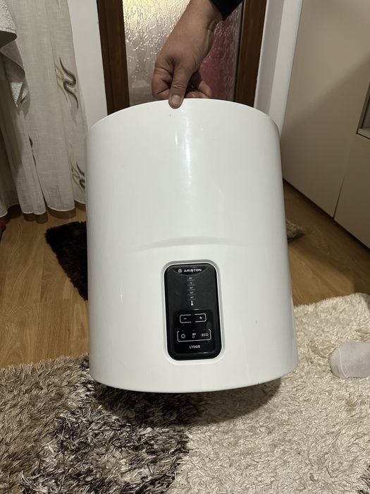 Boiler ariston electric 50L nefolosit