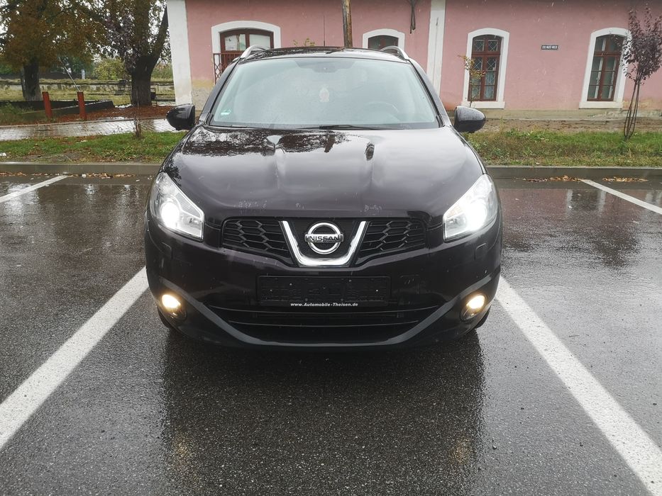 Nissan Qaschai+2