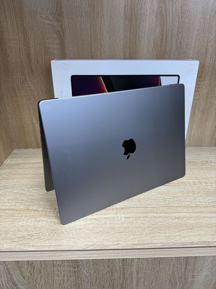 Macbook Pro 2021 16-inch M1pro 16/512Gb