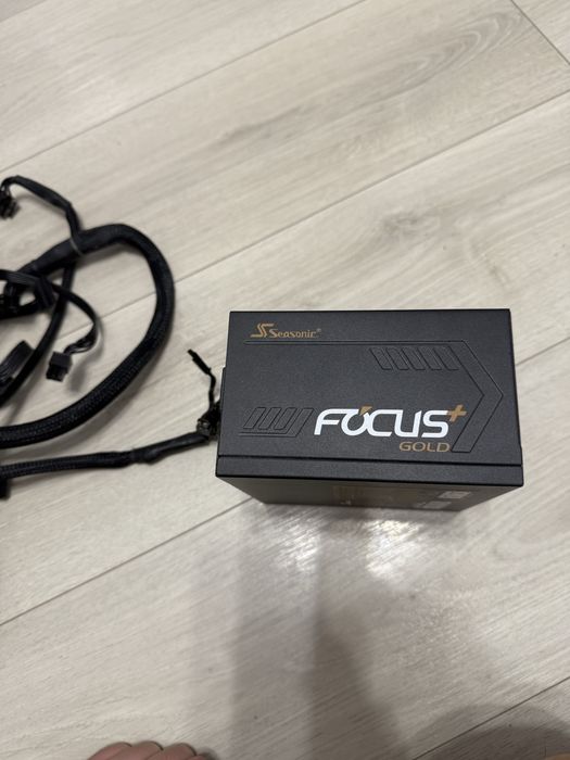 Sursa Seasonic Focus Modulara 650w 80+ gold