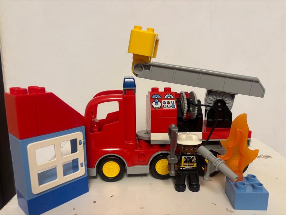 Set Lego 10592 - Camion de pompieri