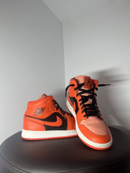 Vand Jordan 1 mid