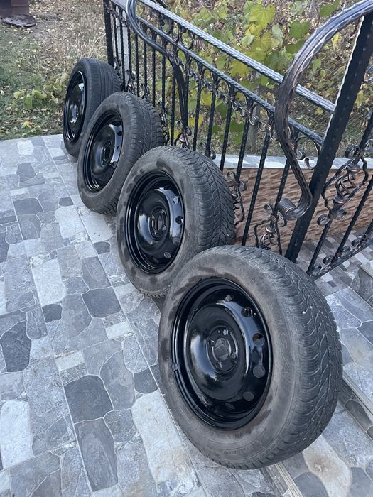 Cauciucuri Debica Frigo iarna 185/65/15 cu jante tabla 4x100 R15