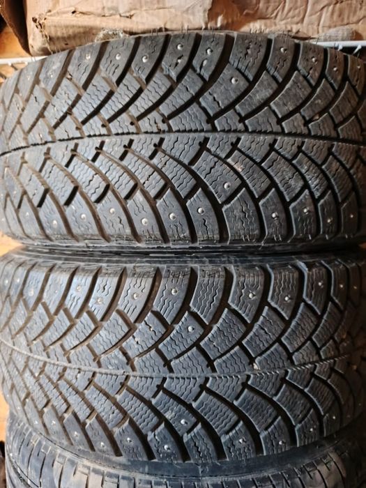 205/55 R16.   BF Goodrich