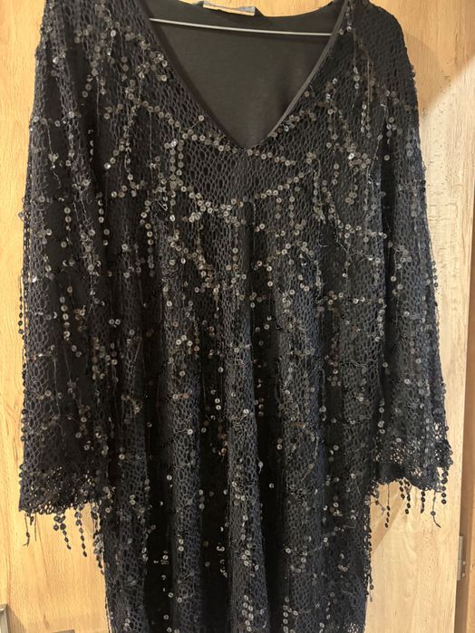 Рокля с пайети Зара