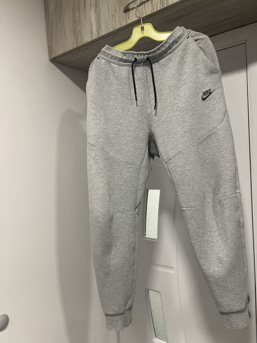 Nike Tech Fleece M