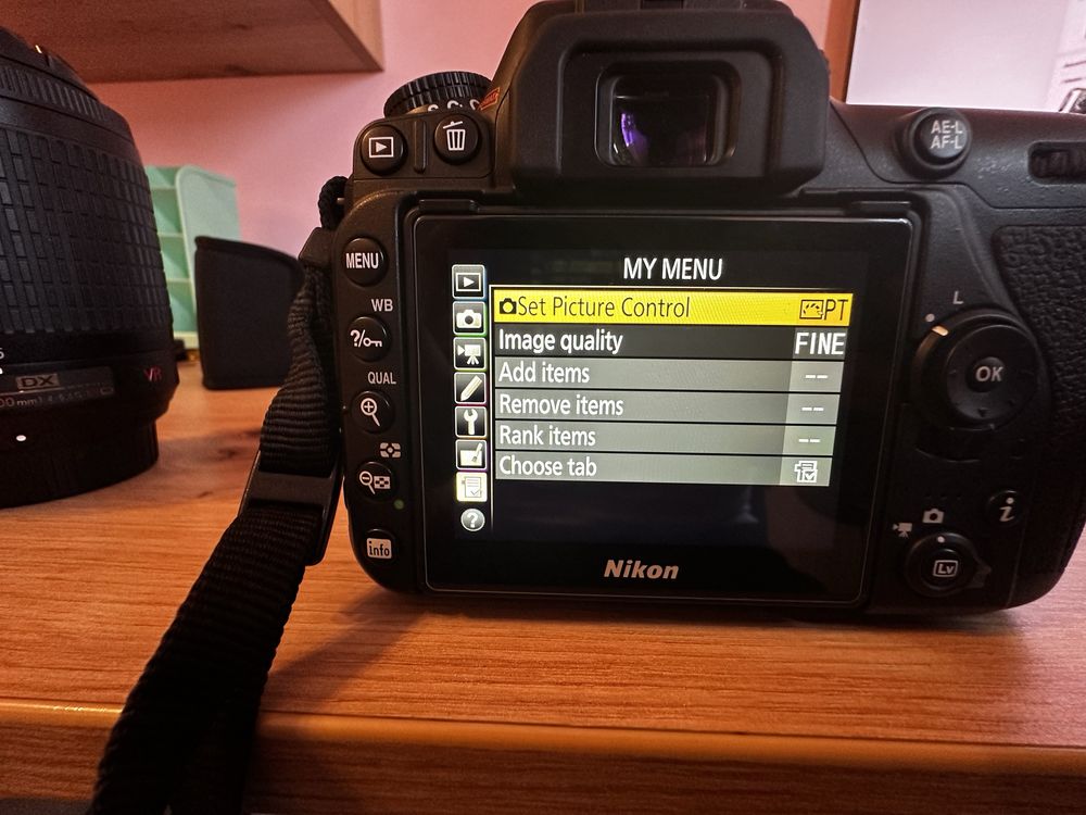 Nikon D7500+ Blitz Nikkor SB-5000 plus multe accesorii