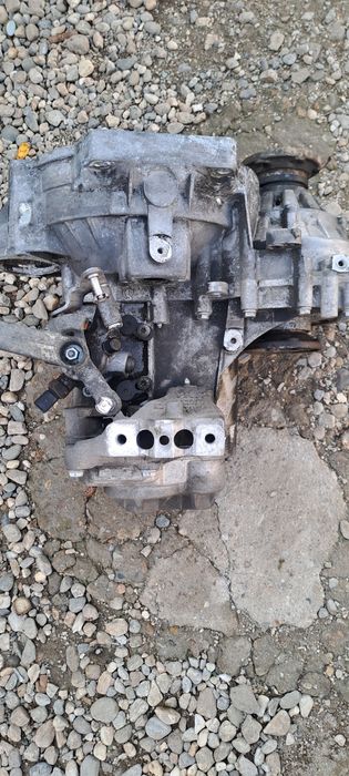 Cutie viteze VW Golf 5 touran 6+1 trepte  1.9 TDI 105 Cp BLS BKC BXE