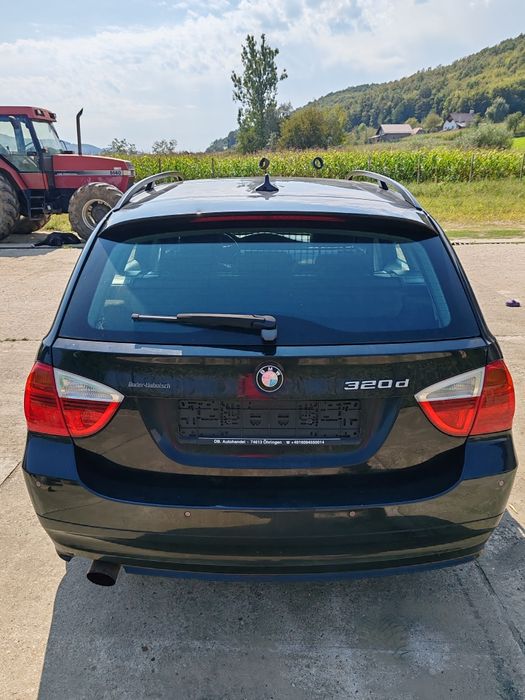 Vând BMW e90 320d