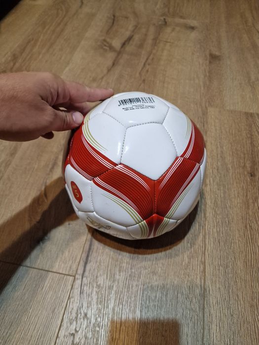 Minge Noua Fifa World Cup Russia 2018 , mingea este noua ,nefolosita.