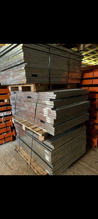 Scării zincate 625×555