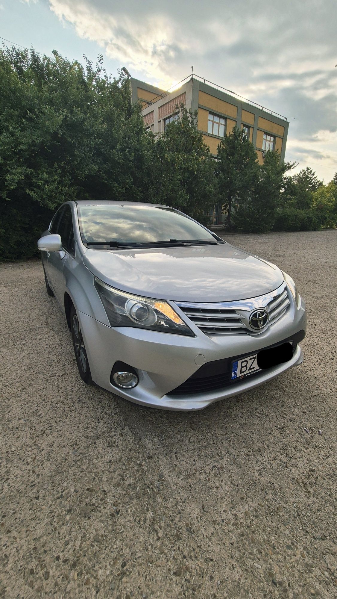 Toyota avensis T27