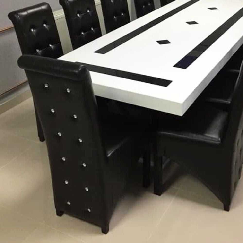Masă mare living cu 12 scaune piele culoarea neagră