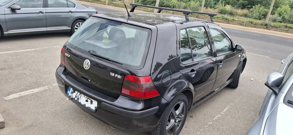 Vând Golf 4 1.6 FSI
