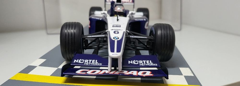 Machetă Williams BMW FW23 2001 Montoya 1/18 HOTWHEELS