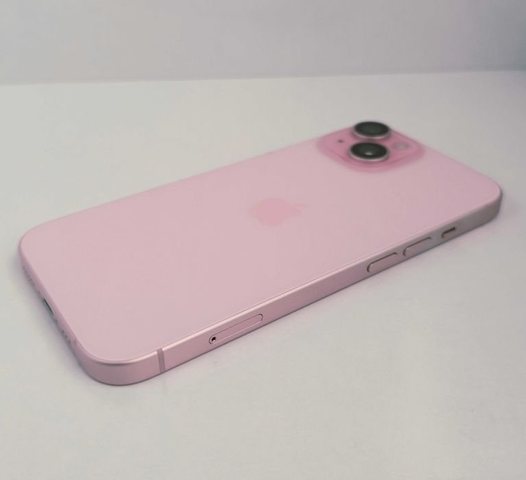iPhone 15 128GB Pink