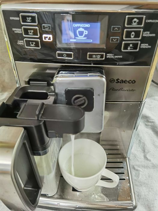 Saeco Piko Baristo - внос , с БГ меню , с кана за мляко и консумативи