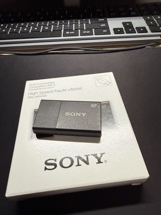 Sony MRW-S1 - Cititor carduri SD