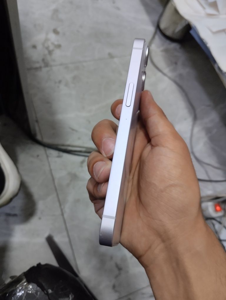 iPhone 14 ideal srochna
