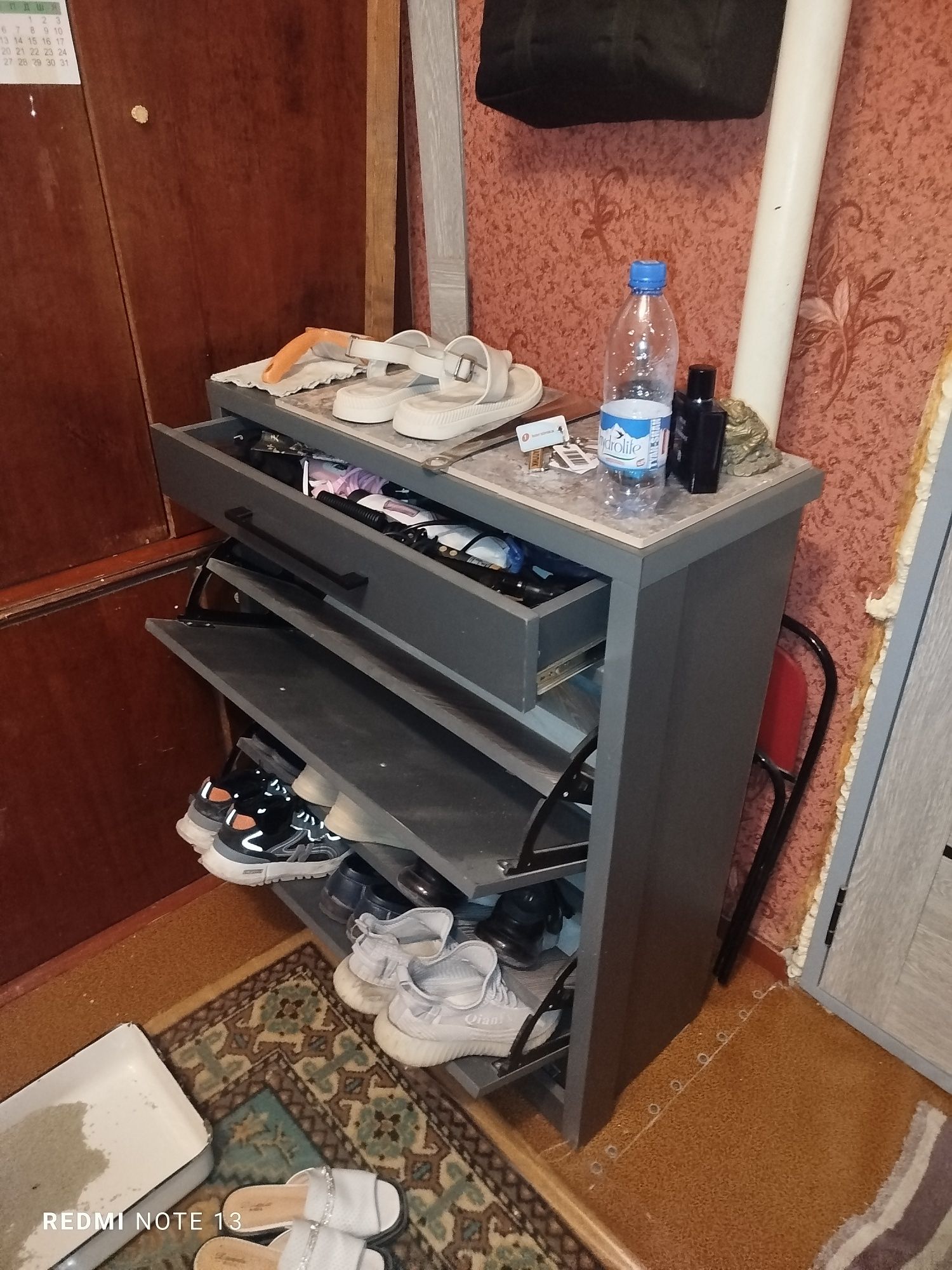 Обувная полка в отличном состоянии