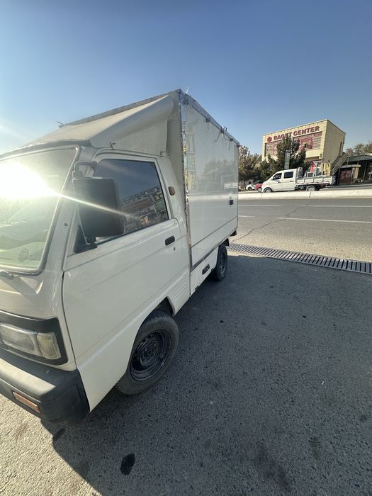 Продается лабо  2004 года сделан капитальный ремонт ходовых