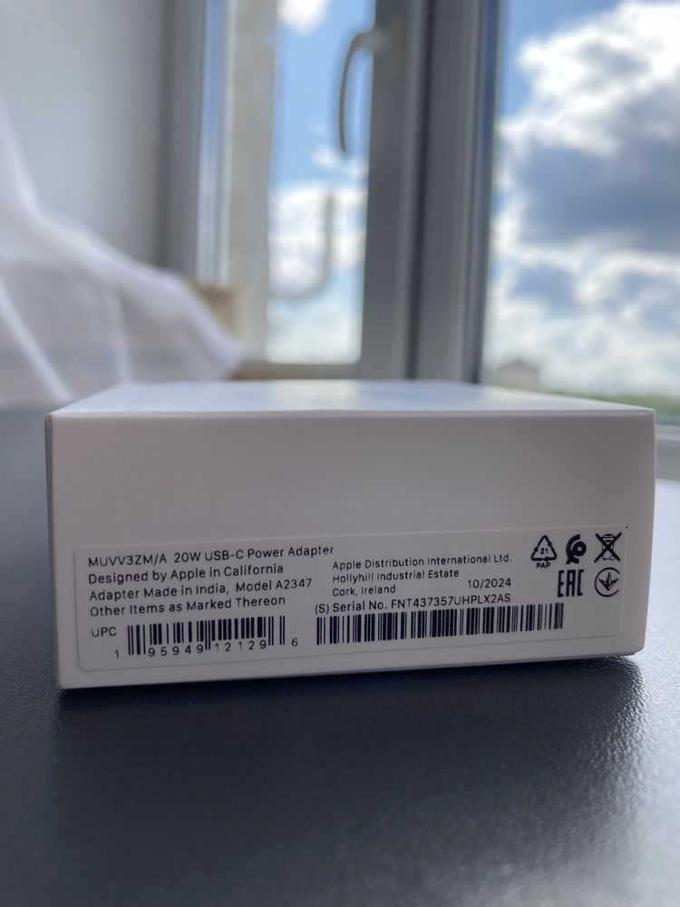 Адаптер Apple 20W (оригинал)