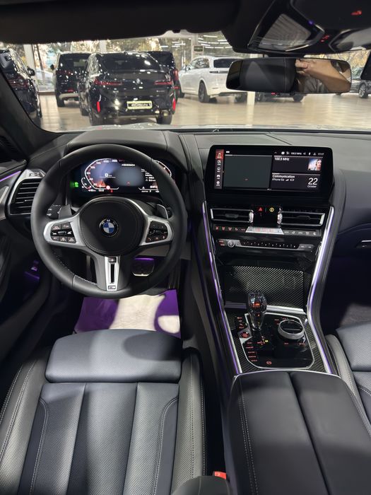 Bmw M850i год 2025