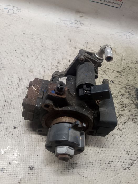 pompa injectie volkswagen passat b7 1.6 2011