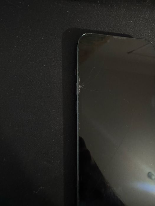 IPhone 13 128GB (Екран спукан)