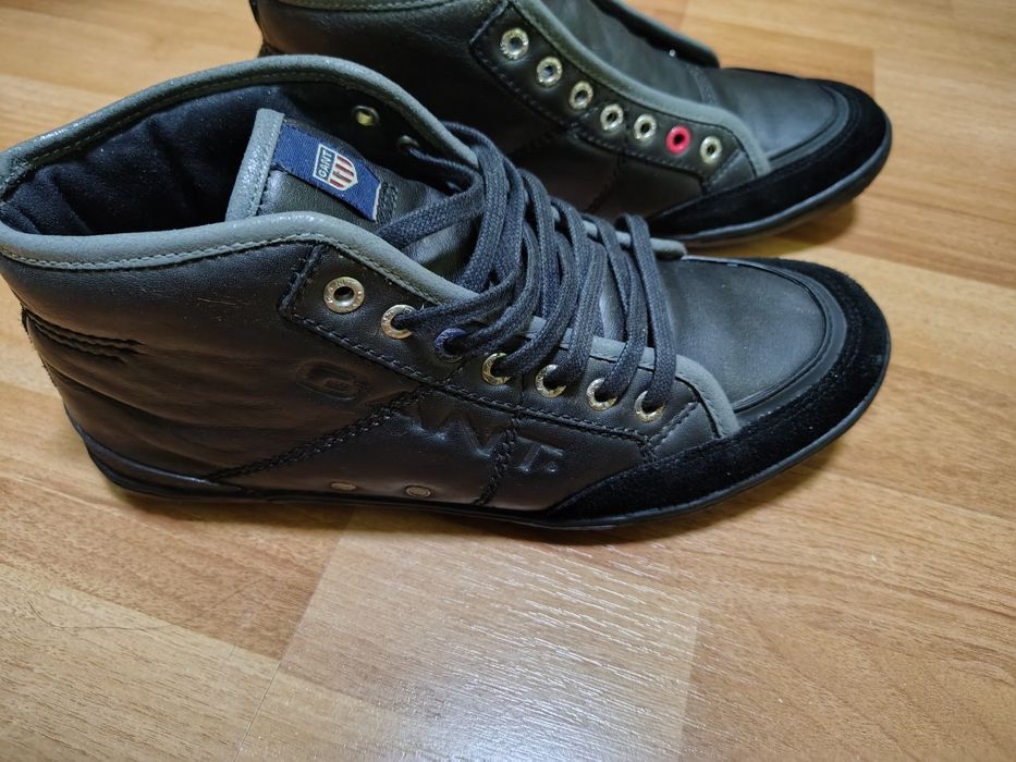 Vând ghete piele naturala