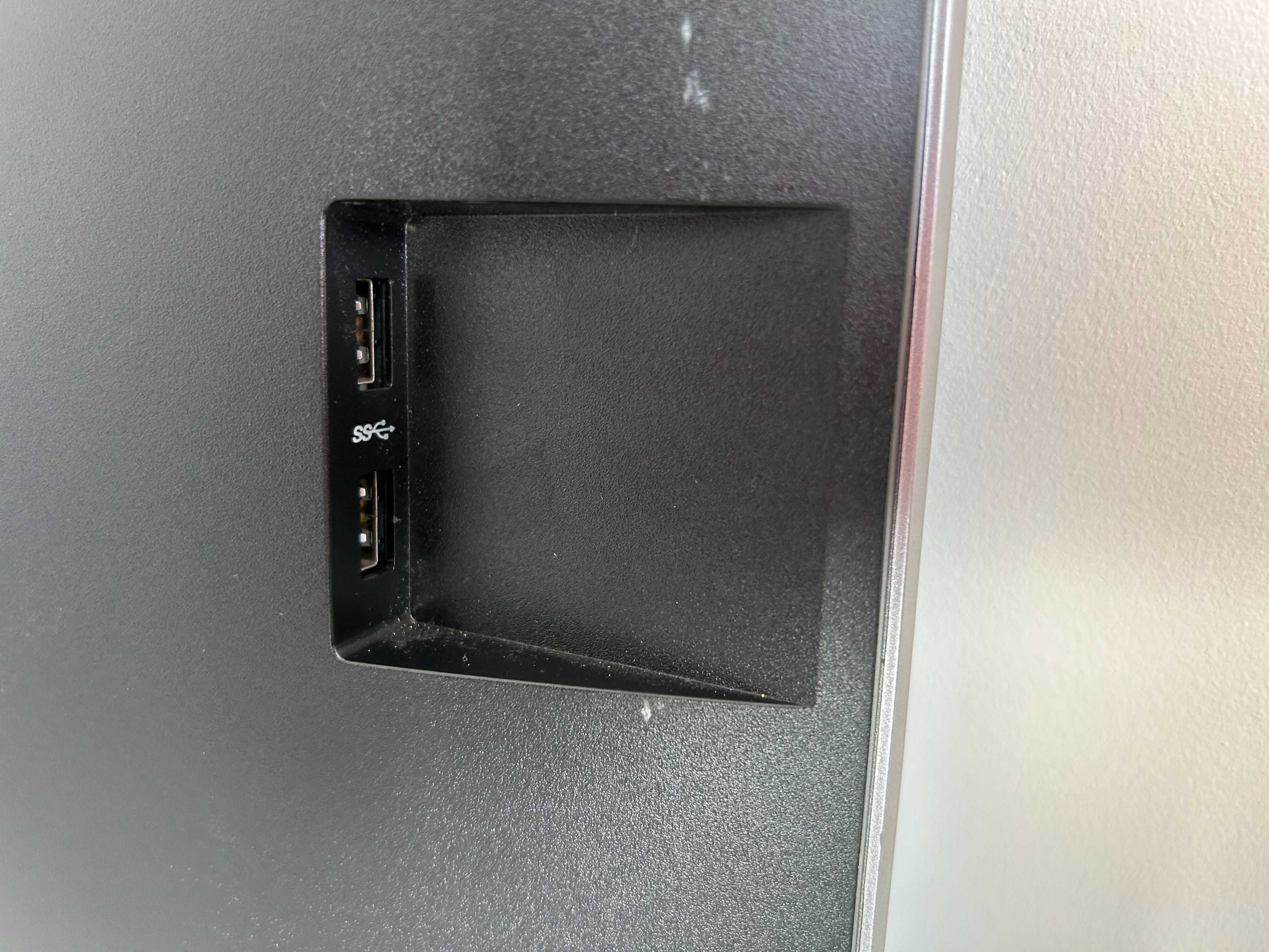 Монитор - HP E273