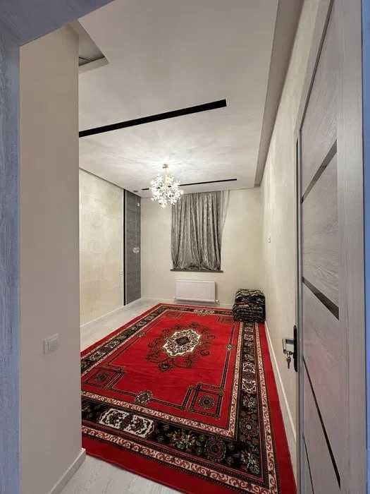 Buyuk Ipak yoli metrosiga yaqin, 3 xonali kvartira Salom choyxona 308*