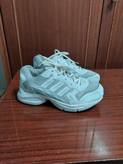 кроссовки и кеды