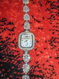 Женские ручные часы Seven Diamond