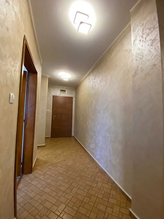 Продава се Тристаен апартамент в Бургас, Зорница - 130 кв.м за 1850 €/кв.м - Снимка #8