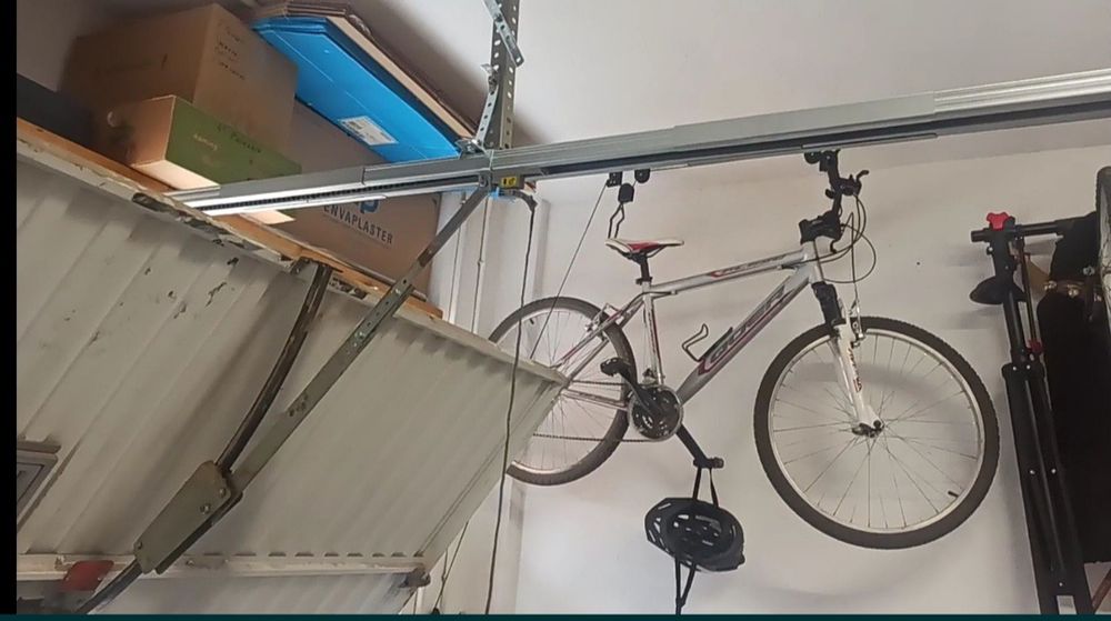 Motorizare uși de garaj Avidsen. (NOUĂ)