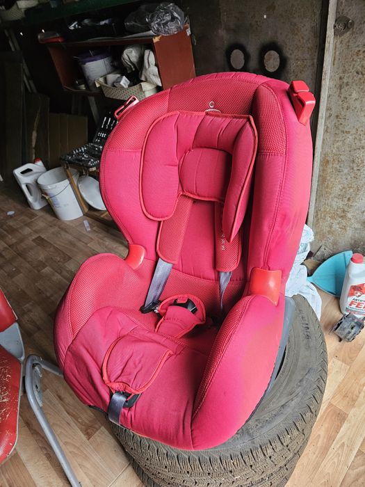 Автомобильная детское кресло