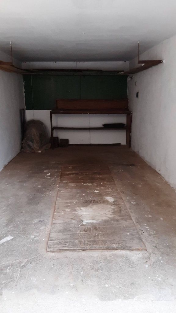 Дава се под наем Гараж / Паркомясто в Варна, м-т Траката - 18 кв.м за 127.5 € - Снимка #1