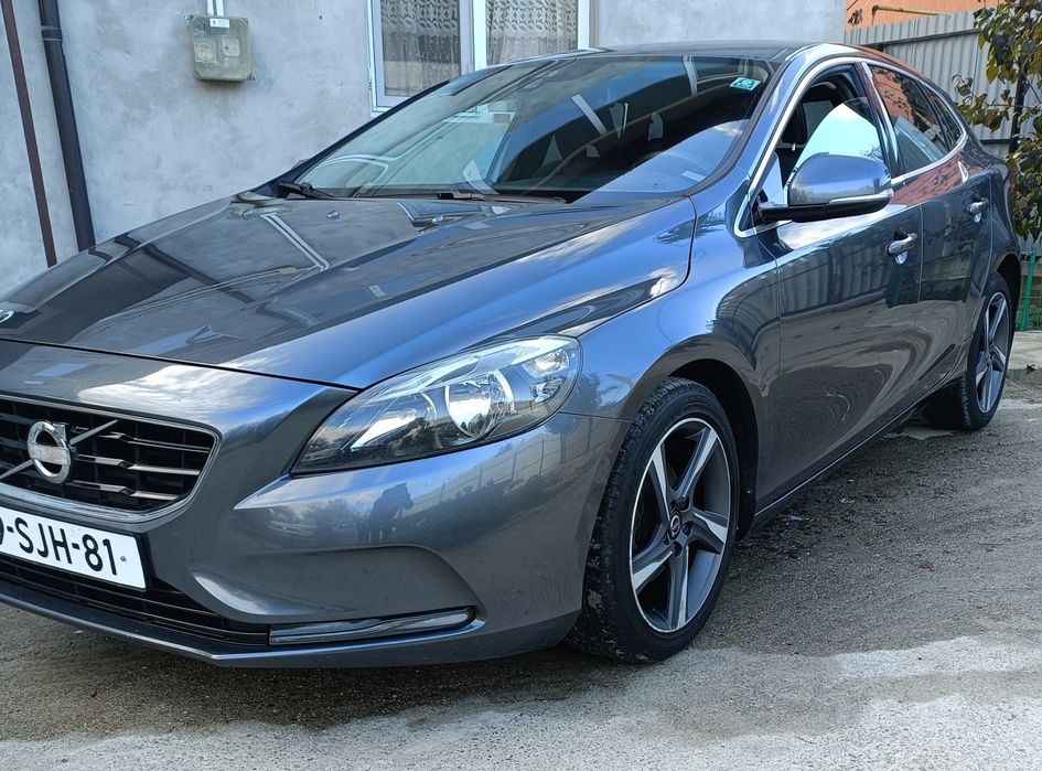 Volvo V40 momentum 1.6 diesel