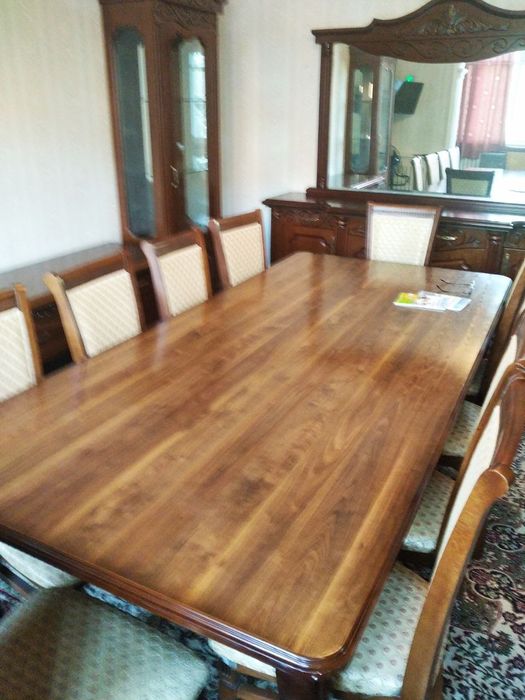 Продается стол с стульями 10 шт