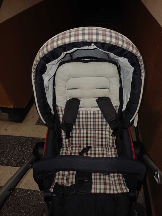 Комбинирана количка Teutonia. Много удобна.  Подарък Зимен чувал и гър