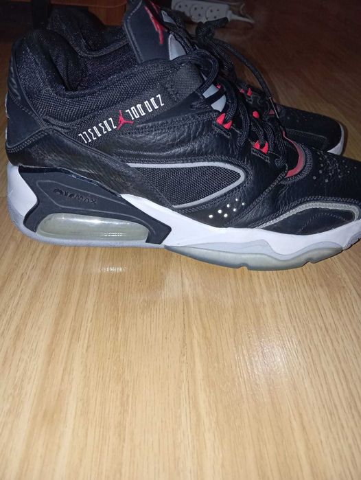 Jordan
Point Lane "Black Cement" sneakers