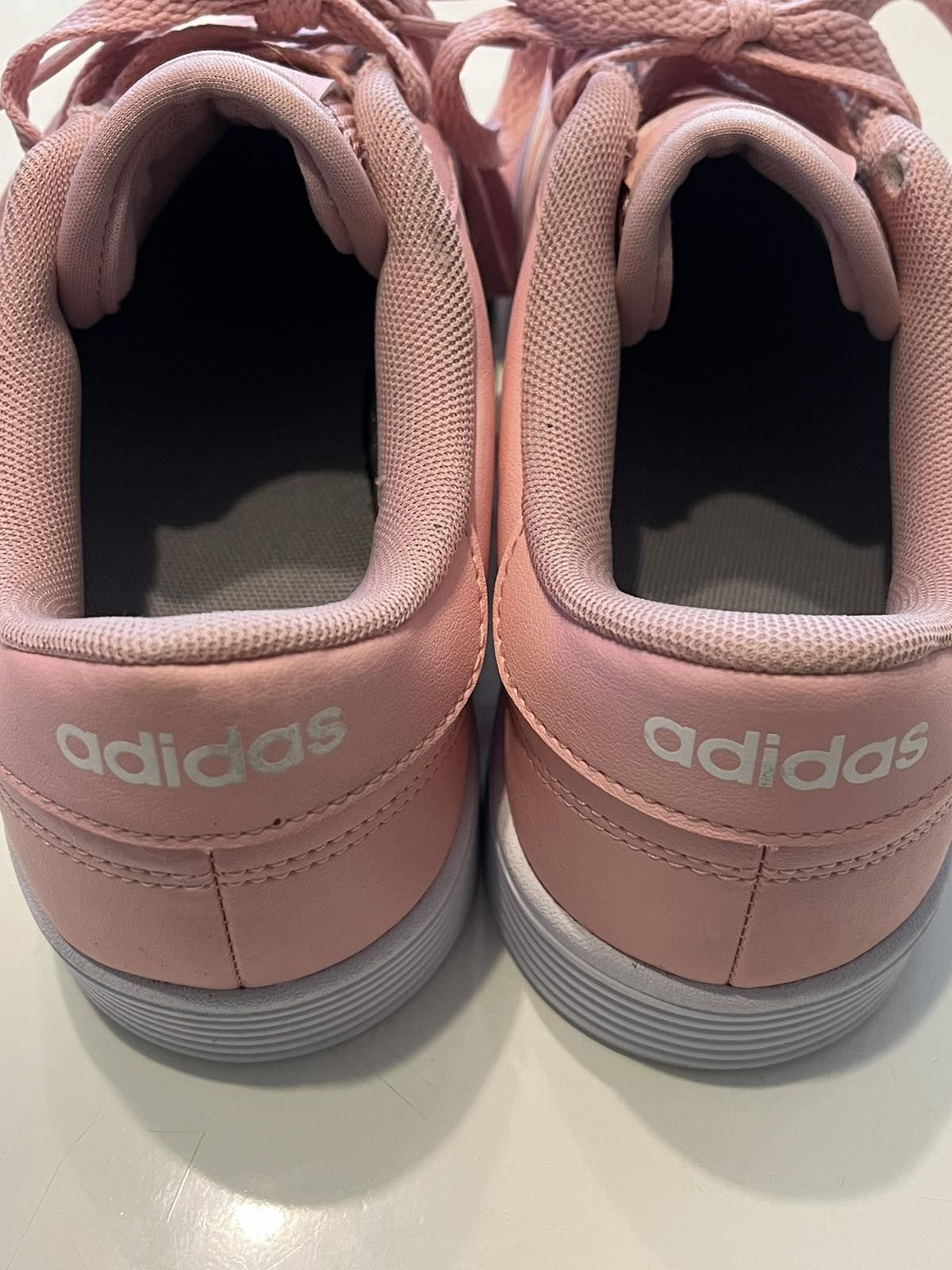 Adidas оригинални дамски обувки 39.5