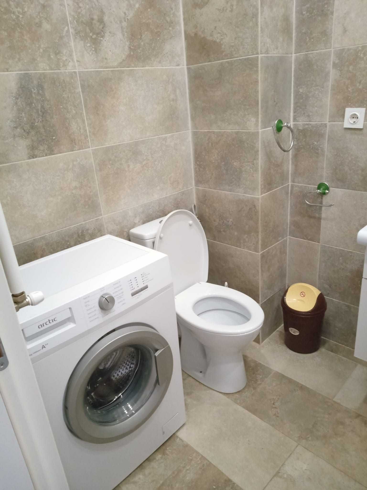 Inchiriez apartament 2 camere militari residence cu parcare