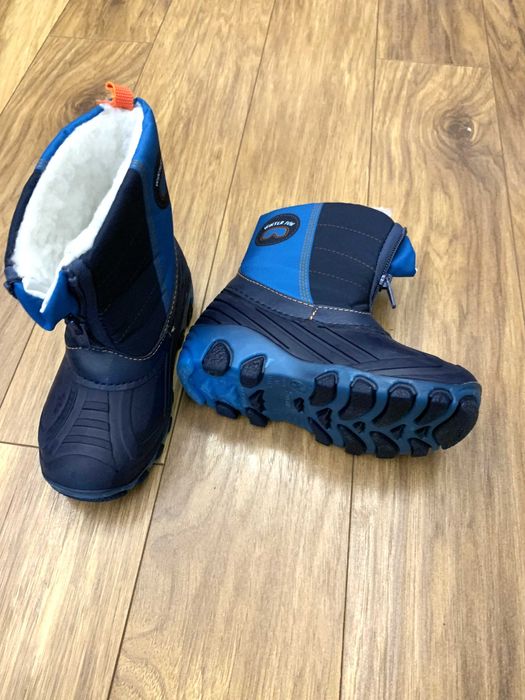Детски обувки и боти 26 размер.